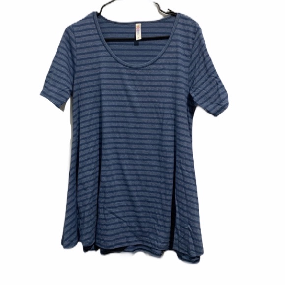 LuLaRoe Tops - 4/$20 Lularoe simply comfortable tunic tee